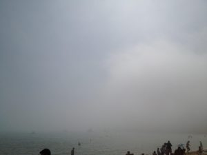 Boira a la platja de La Fosca